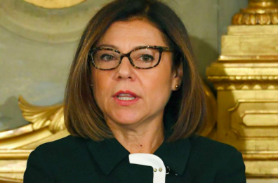 Trasporti, ministro De Micheli a Bari: «10 miliardi di investimenti per la regione»
