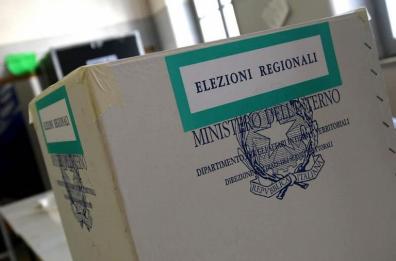 Regionali Puglia, per l'Antimafia 3 candidati «impresentabili»: 2 appoggiano Emiliano
Il governatore: «Si fermino»