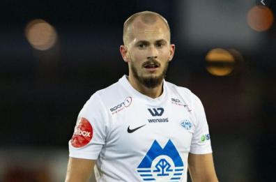 Lecce, c'&egrave; Hestad a un passo dal s&igrave;