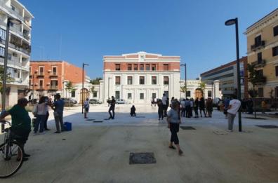 Bari, nel quartiere Libertà nuova piazza pedonale