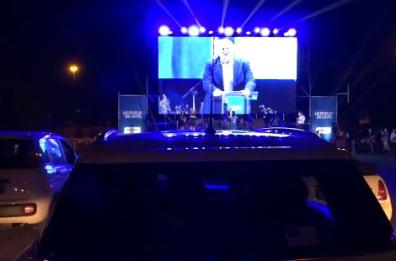 Regionali Puglia, comizio drive-in a Bari per  chiusura campagna elettorale Emiliano