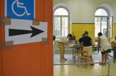 Taranto, scrutatore con febbre sostituito: sezione n.69  chiusa e sanificata