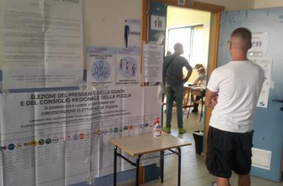 Foggia, 100 presidenti di seggio rinunciano: sostituiti 