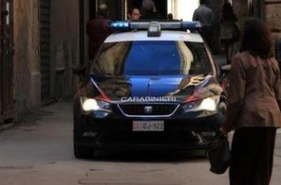 Taranto, 63enne trovato morto in casa: arrestato badante per evasione dai domiciliari e indagato per omicidio