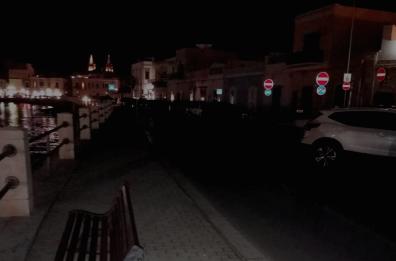 Bari, il lungomare di Santo Spirito è al buio da 2 giorni: l'allarme dei cittadini