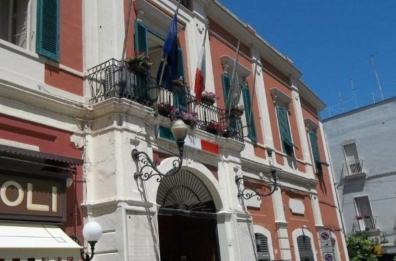 Coronavirus, dipendente comune Monopoli positivo: uffici chiusi per sanificazione