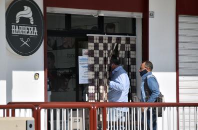 Palo del Colle: entra in una barberia e comincia a sparare, nessun ferito