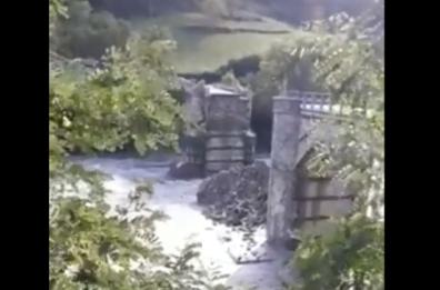 Piacenza, crolla Ponte Lenzino sulla SS45 a Corte Brugnatella VIDEO