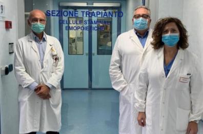 Bari, trapianto record: 16enne con leucemia riceve midollo da fratellino 13enne