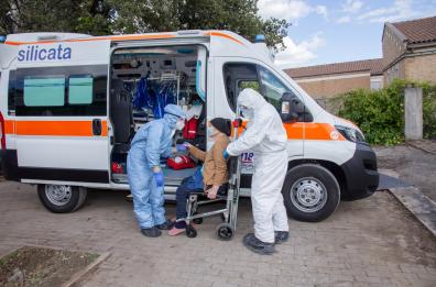 Focolaio a Marsicovetere, 10 ospiti della Rsa trasferiti al Don Uva di Potenza