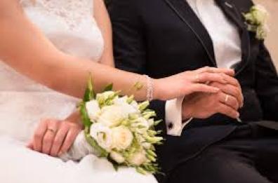 Grottaglie, coppia di sposi positivi al Covid 19: alle nozze 150 invitati, tamponi per tutti
