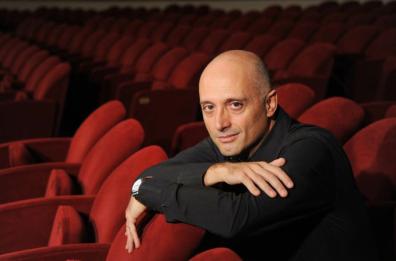 Lupo, l’incanto del piano: successo ad Acquaviva sulle note di Ciajkovskij e Skrjabin