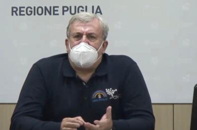 Consulenze ai «trombati» alle elezioni: bufera su Emiliano. «Su Riccardi ci ripensi o sarà rottura»