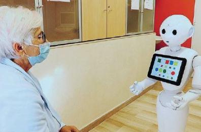 San Giovanni Rotondo, il robot Pepper in corsia a Casa Sollievo 