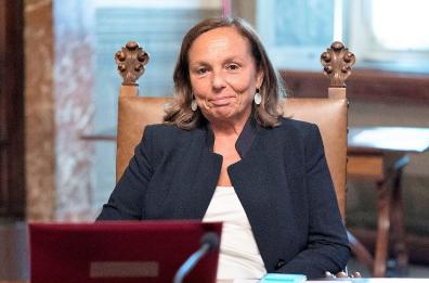 Covid, ministra Lamorgese a sindaci Città metropolitane: «Avrete forze di polizia necessarie». Decaro: «Più agenti per controlli»