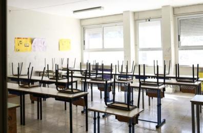 Bari, ordinanza chiusura scuole Emiliano: «Aspettiamo proposte per alleggerire carico in classe o sui trasporti»
