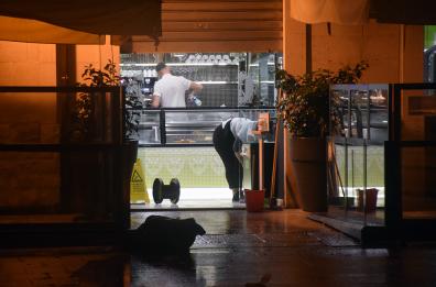 Puglia in zona arancione, per bar e ristoranti perdita fatturato di 750mln. FI: fallimento di Emiliano