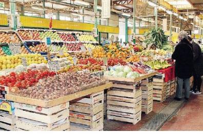 Lecce, 3 positivi al   mercato  Settelacquare: screening a tappeto ed esposto in Procura