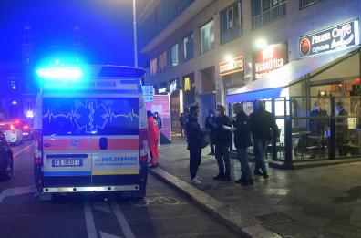 Bari follia in centro, donna campana  ferita col coltello: arrestato l'aggressore 32enne con problemi psichici