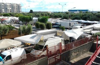 Modugno, sindaco chiude mercato settimanale: «Contagi in aumento»