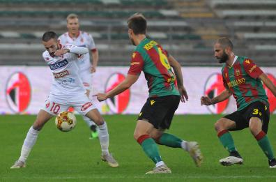 Bari bastonato dalla Ternana in casa: perde 3-1 al San Nicola