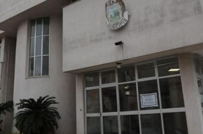 Squinzano, si dimettono 9 consiglieri comunali: cade amministrazione Marra
