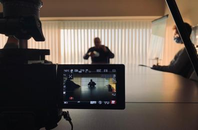 «Come nasce un racconto», l'anteprima in streaming dal Teatro Kismet di Bari