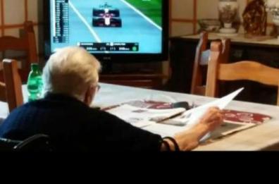 «Ciao mamma, anche lassù leggerai la tua Gazzetta»: la dedica social di una lettrice