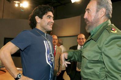 Maradona, col tatuaggio del Che e di Fidel dalla parte degli ultimi della fila