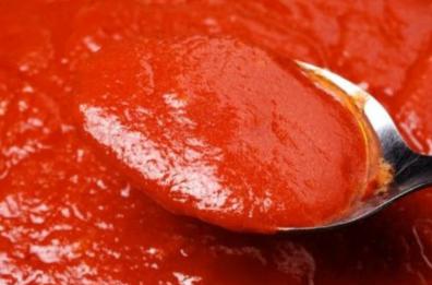 Cerignola, arriva sul mercato la «salsa» prodotta nel ghetto