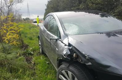 Foggia, investita da auto viene sbalzata nei campi lungo la  SS 90: muore ragazzina 