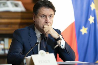 Dpcm Natale: comuni «chiusi», no a sci e crociere: misure oggi in Parlamento