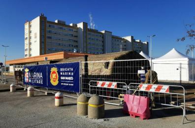 Barletta, nell'ospedale allestito dalla Marina solo 6 pazienti
