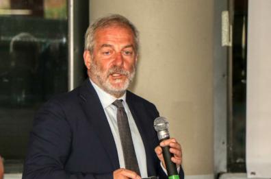Bari, tangenti all'ex capo della protezione civile: Sannicandro non si presenta in aula