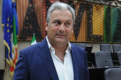 Stea: «Con i grillini lavoriamo bene Il Pd senza civici non può vincere». La replica di Stellato