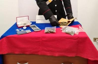 Fragagnano,  in casa con la marijuana pronta per essere spacciata: arrestato 37enne 