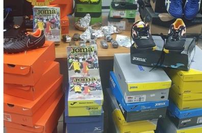 Taranto, in giro per la città con 1 kg di hashish sotto il sedile dell'auto: arrestato 46enne