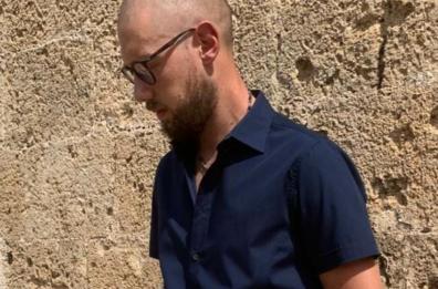 «Vite di c'era», le parole che guariscono di Antonio Romano