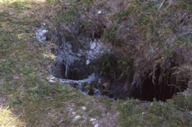 Aradeo, 85enne scomparsa cade in una buca profonda 2 metri: è stata trovata dai cani dei Vigili del fuoco 