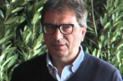 Quando ci si abbracciava in politica