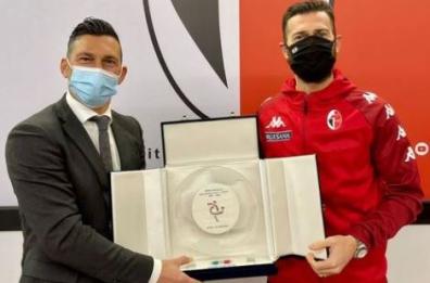 Bari calcio, a Antenucci premio Aic miglior bomber della serie C 