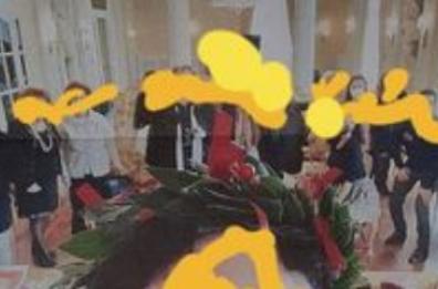 Foggia, festa di laurea privata in sala Teatro nonostante restrizioni Covid: diventa virale foto-selfie