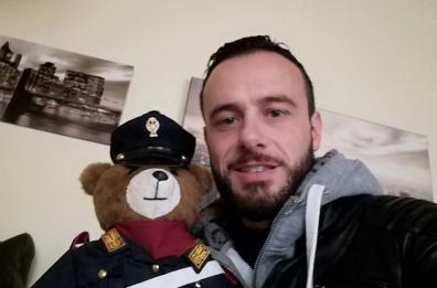 Un poliziotto eroe di Conversano salva famiglie da un rogo a Crema
