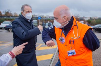 Covid, l'appello di Bardi: «in Basilicata 16 ricoverati, 15 non vaccinati»