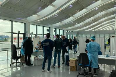 Allarme variante inglese a Santeramo, sindaco chiude piazze e parchi