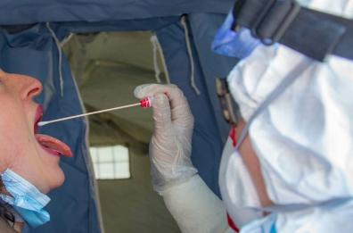 Covid Puglia, 1.470 positivi su 11mila test (13,2%): altri 23 morti. Seconda ondata 20 volte superiore alla prima