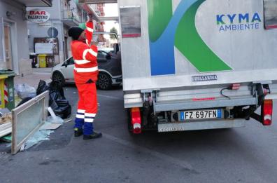 Taranto, gli auguri del sindaco Melucci ai lavoratori