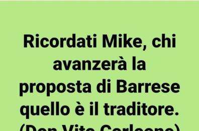Canosa, arriva la mozione di sfiducia al vicesindaco M5S: il politico replica sui social citando Il Padrino