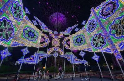 Il Natale di Singapore ha luci baresi: 300 lampadine da Capurso vanno oltreoceano