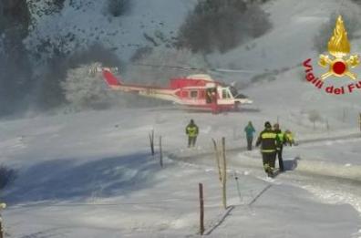 Bloccati su una parete del Monte Alpi, nel Potentino: salvati due alpinisti